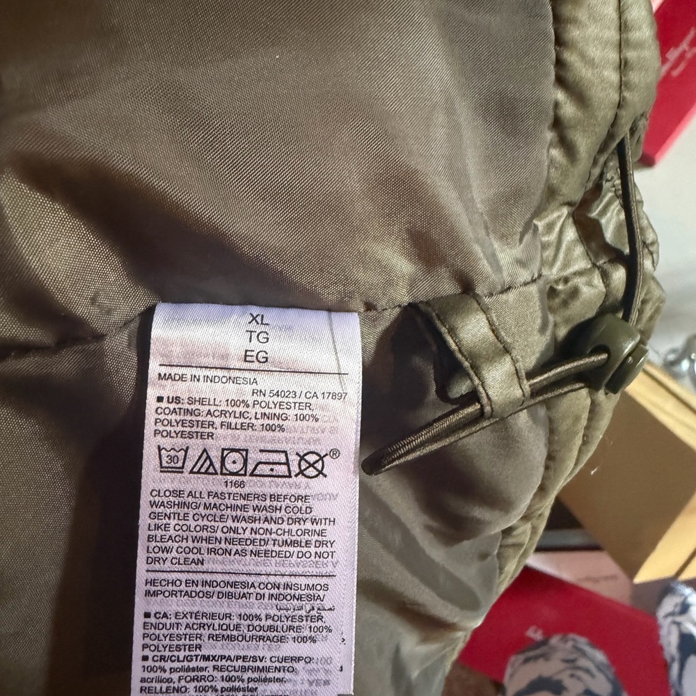 Old Navy Olive Quilted Puffer Vest - Picture 3 of 4